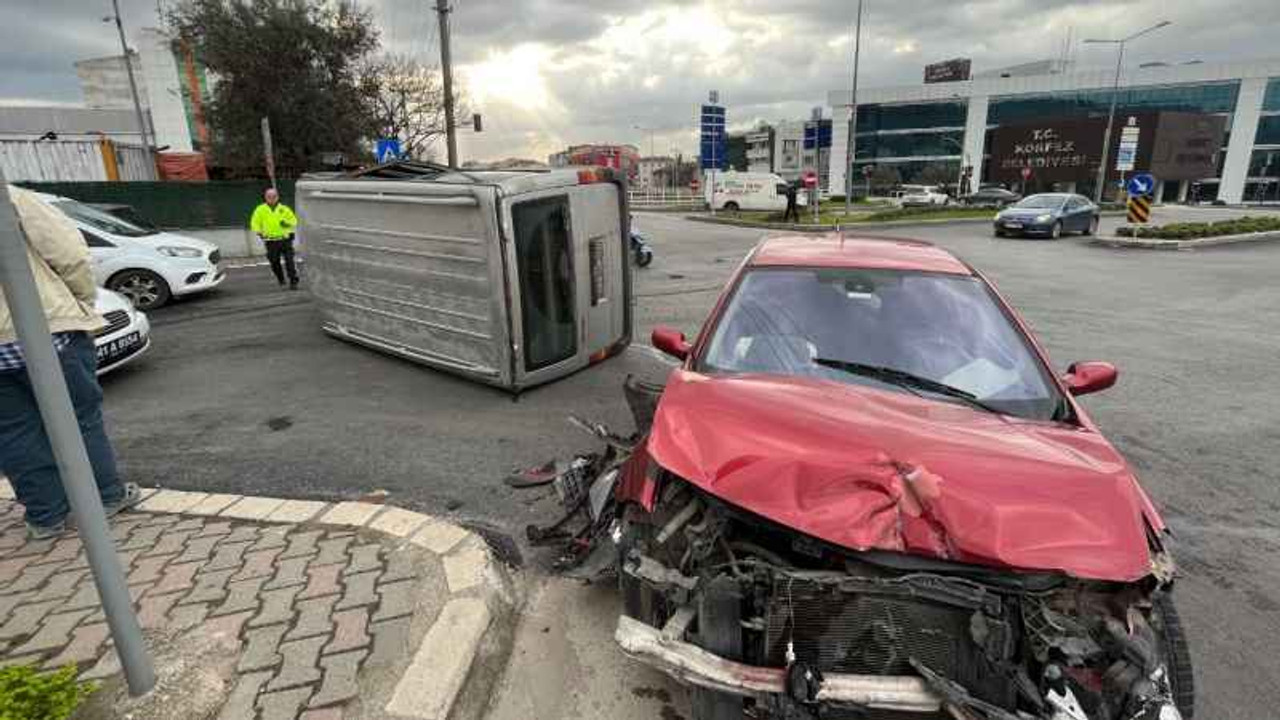Kontrolden çıkan minibüs yan yattı 1 yaralı