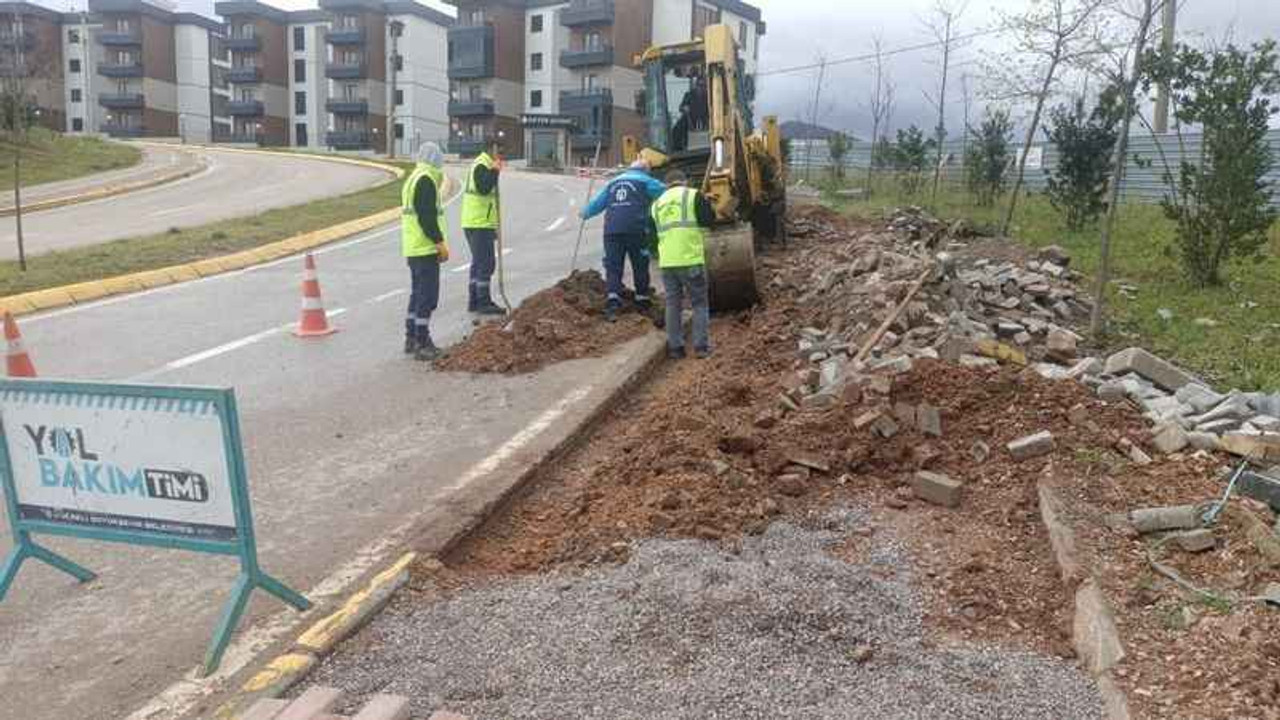 Yol Bakım Timi bozuk yol bırakmıyor