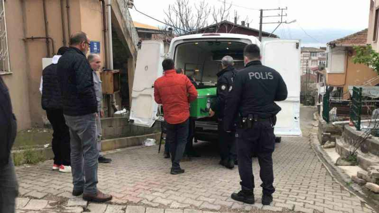 Eskişehir’den Kocaeli’ye gelip babasının cansız bedeniyle karşılaştı