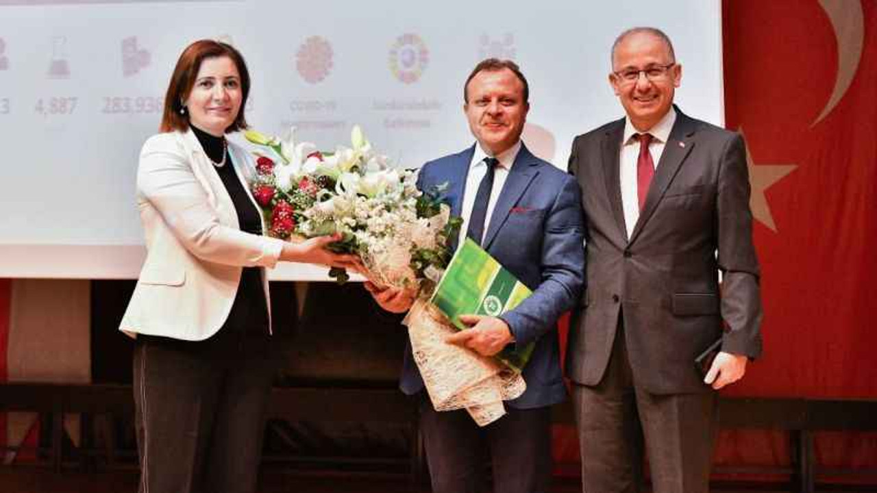 KOÜ’de önemli konferans