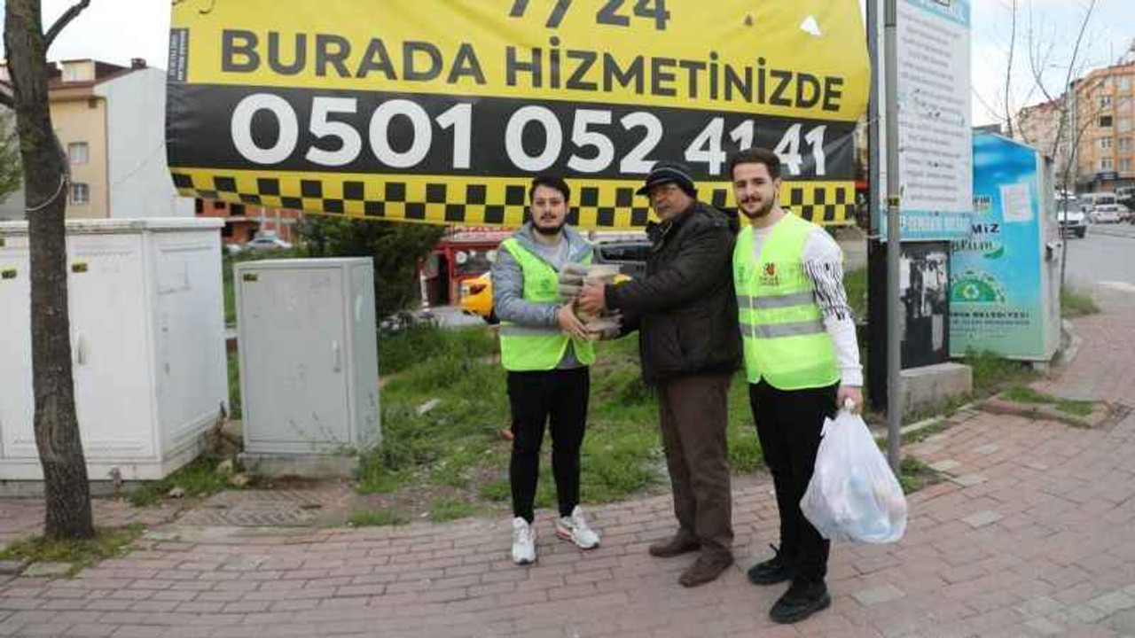 Büyükakın’ın selamını iletip iftarlık dağıttılar