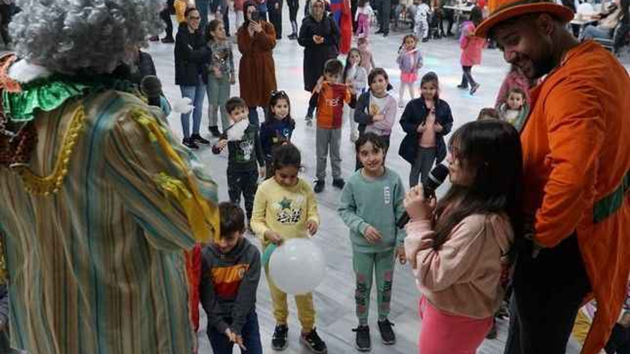 Çocuklar Şirinköy'de Geleneksel Ramazan Akşamı Çocuk Şenliği'ni yaşadı