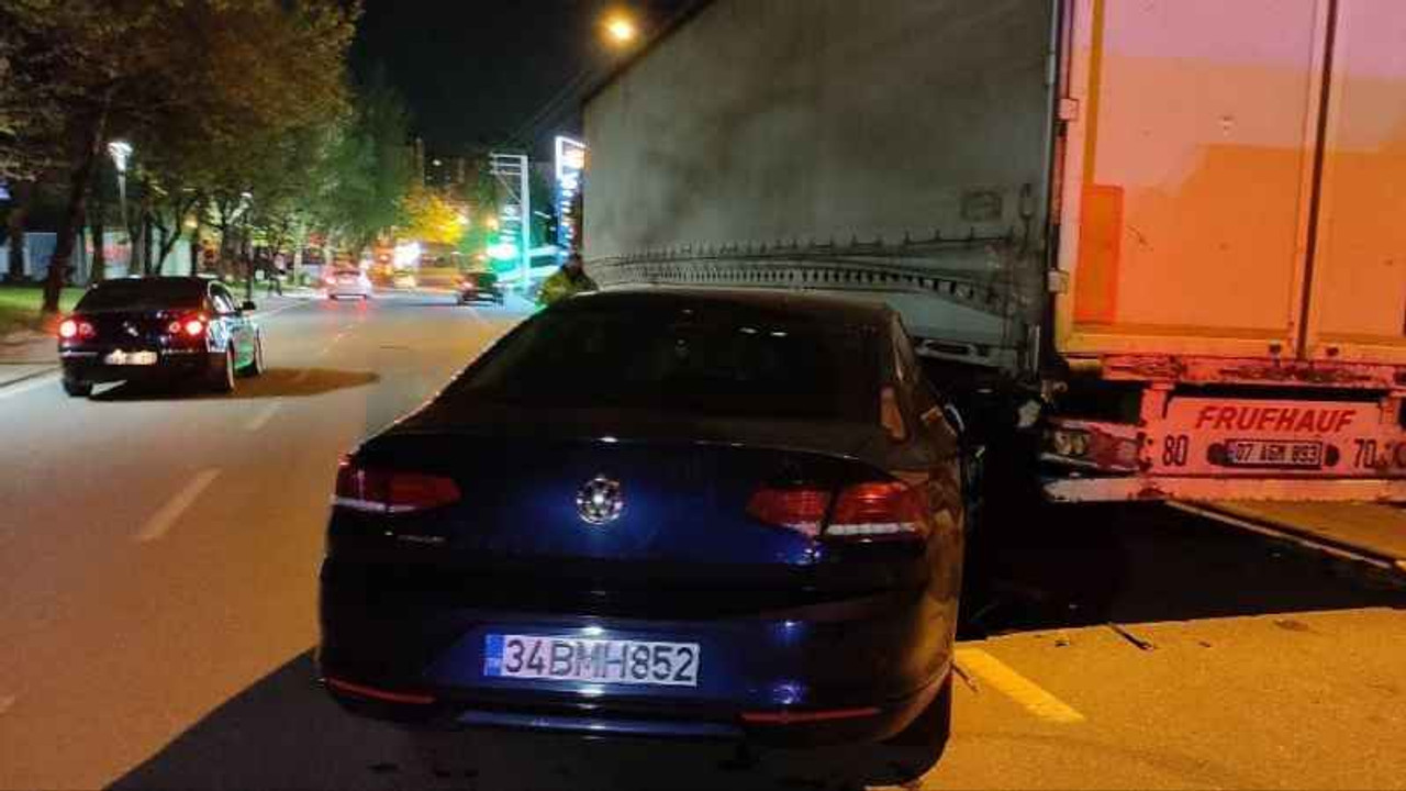 Telefonuna baktı kaza yaptı yaralı var