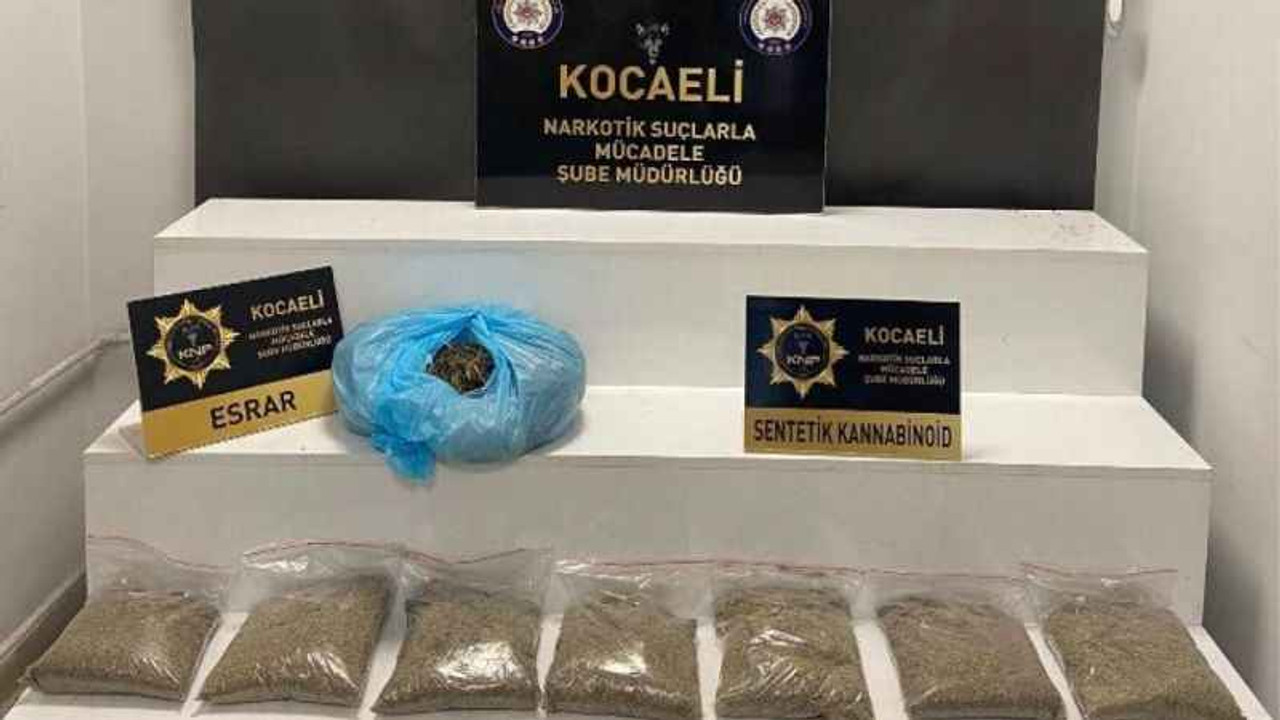 Tedirgin davranışları ele verdi, 4 kilo 800 gram uyuşturucu ele geçirildi