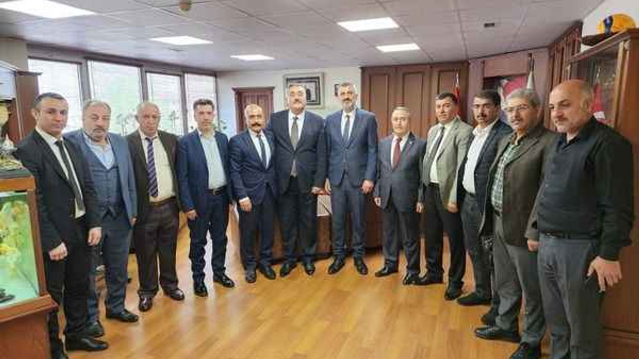 Başkan Sezer, Erzurumluları ağırladı
