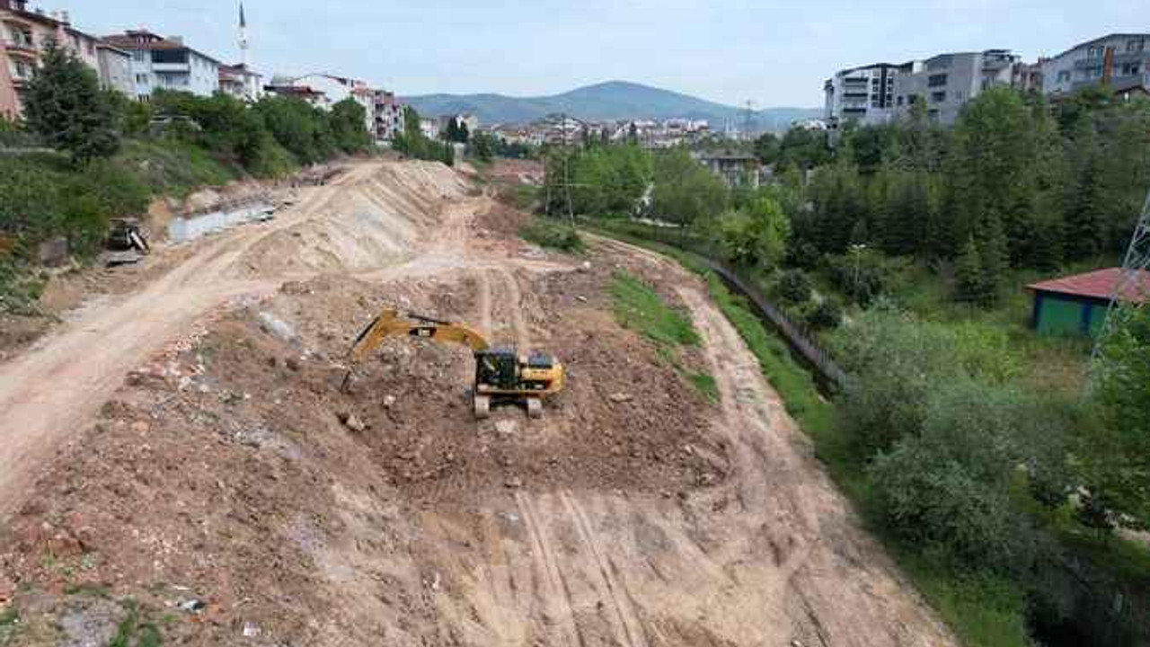 Körfez Kaşkaldere’de kavşak ve bağlantı yolları yapılıyor