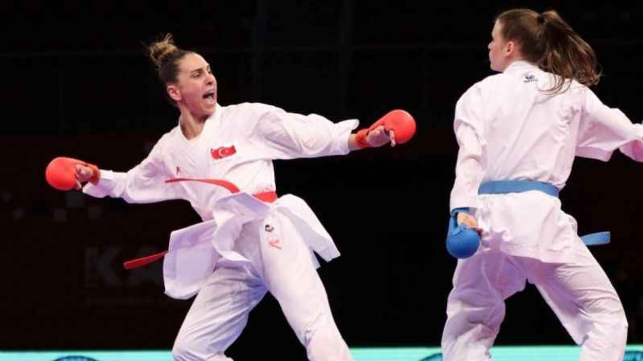 Kağıtsporlu Gülsen, Akdeniz Karate Şampiyonu oldu