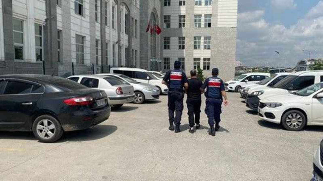 Aranan dolandırıcıya jandarma operasyonu