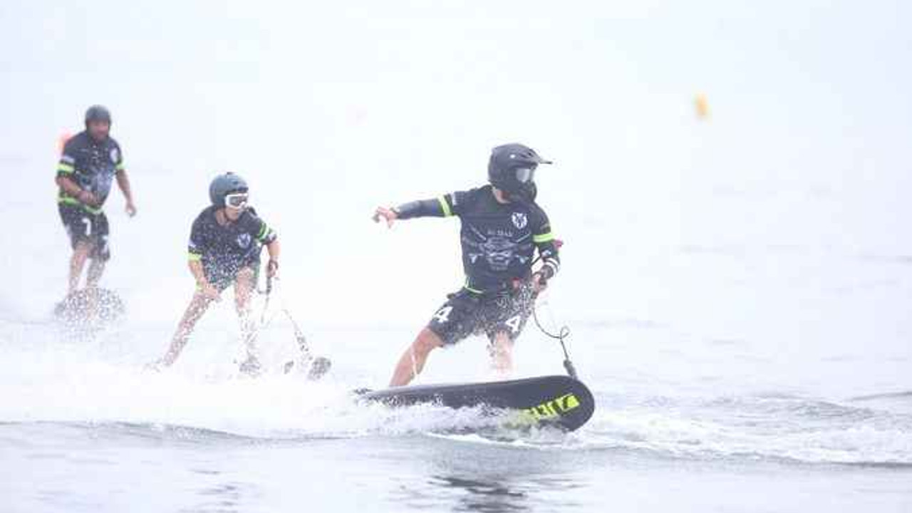 Kocaeli’de Türkiye Su Jeti ve Flyboard Şampiyonası heyecanı başladı