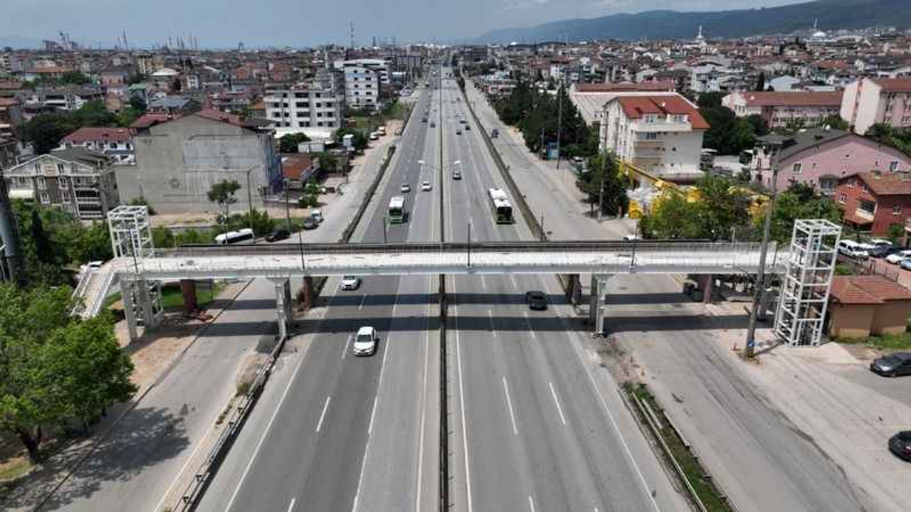 60 Evler yaya üstgeçidi tamamlanıyor