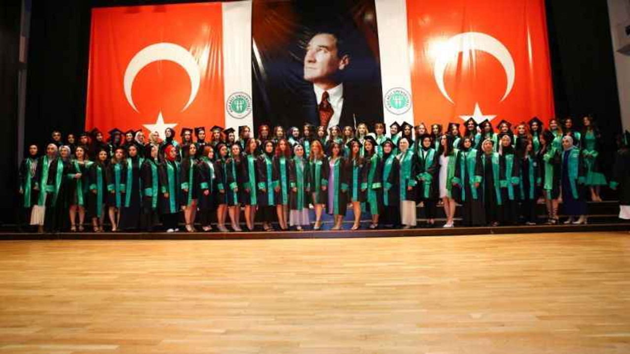Sağlık Bilimleri Fakültesi mezuniyet töreni