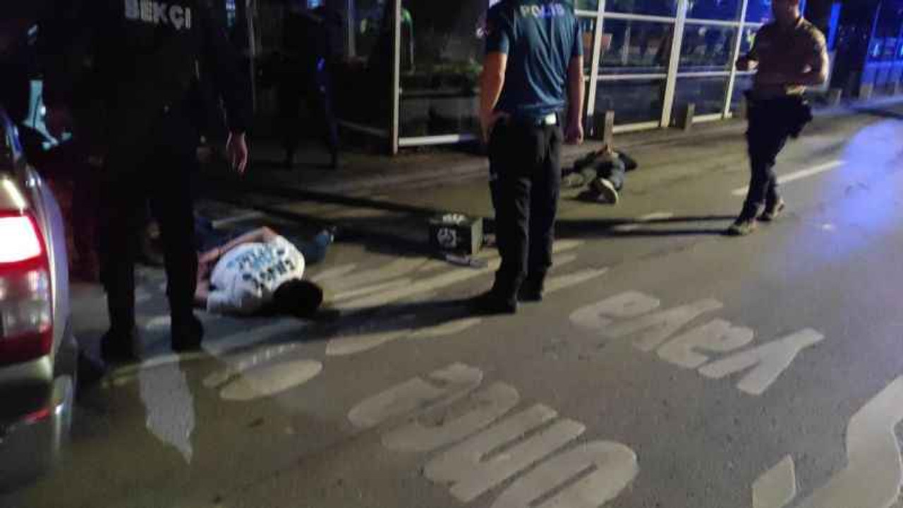 İzmit'te aksiyon filmlerini aratmayan gece: Olayda 2 kişi kazadan 1 kişi darptan yaralandı