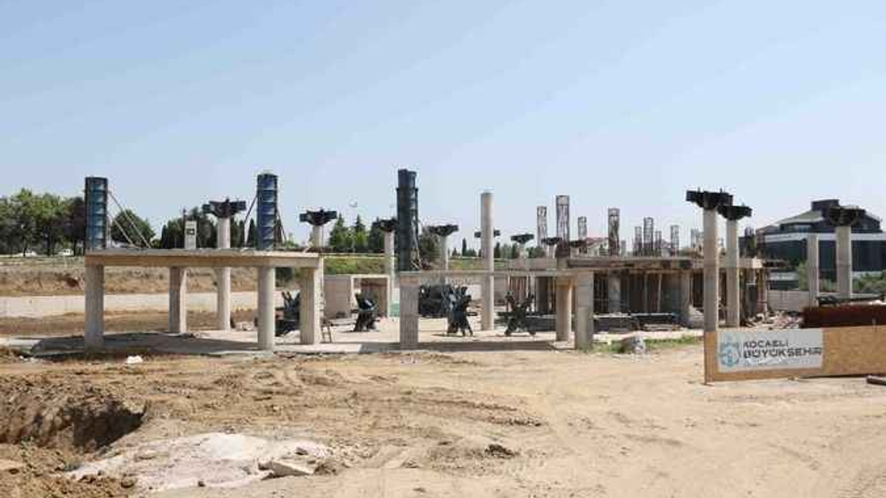 Yeni Gölcük terminal binası son sürat devam