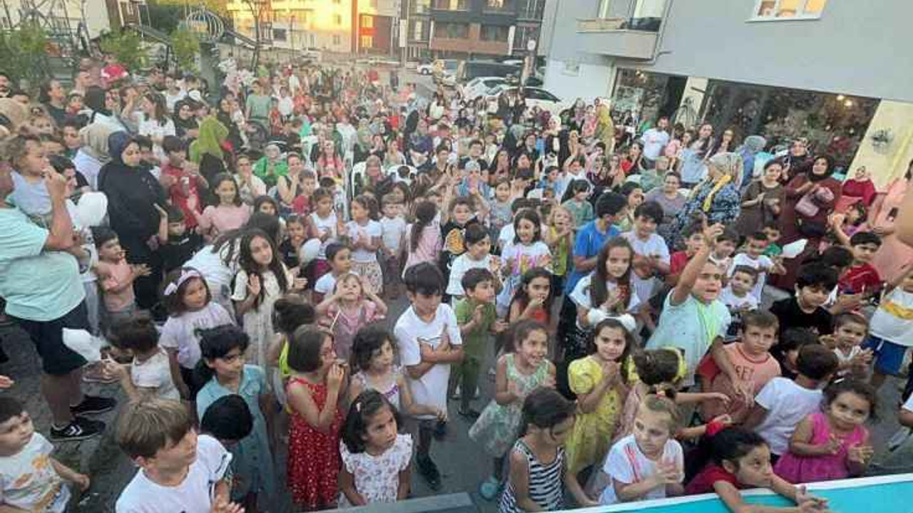 Gölcüklü çocuklar bu yaz da doyasıya eğleniyor