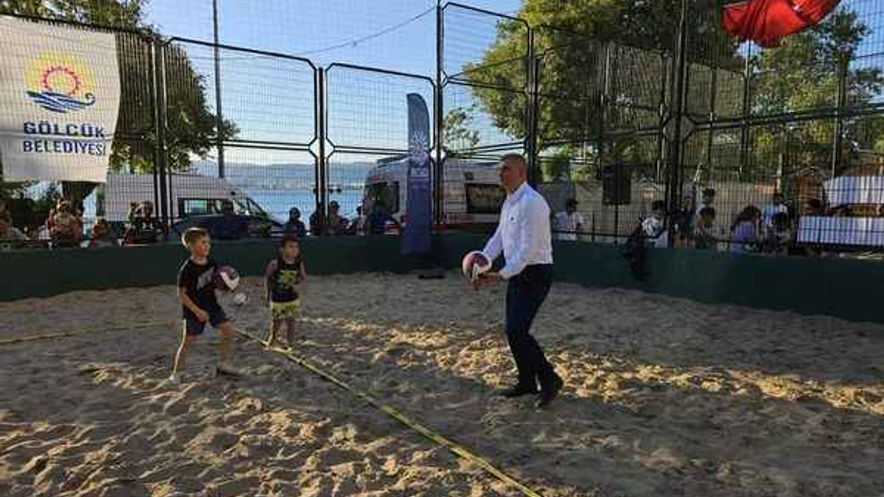 Plaj Voleybolu Turnuvası bu yıl rekor katılımla başladı