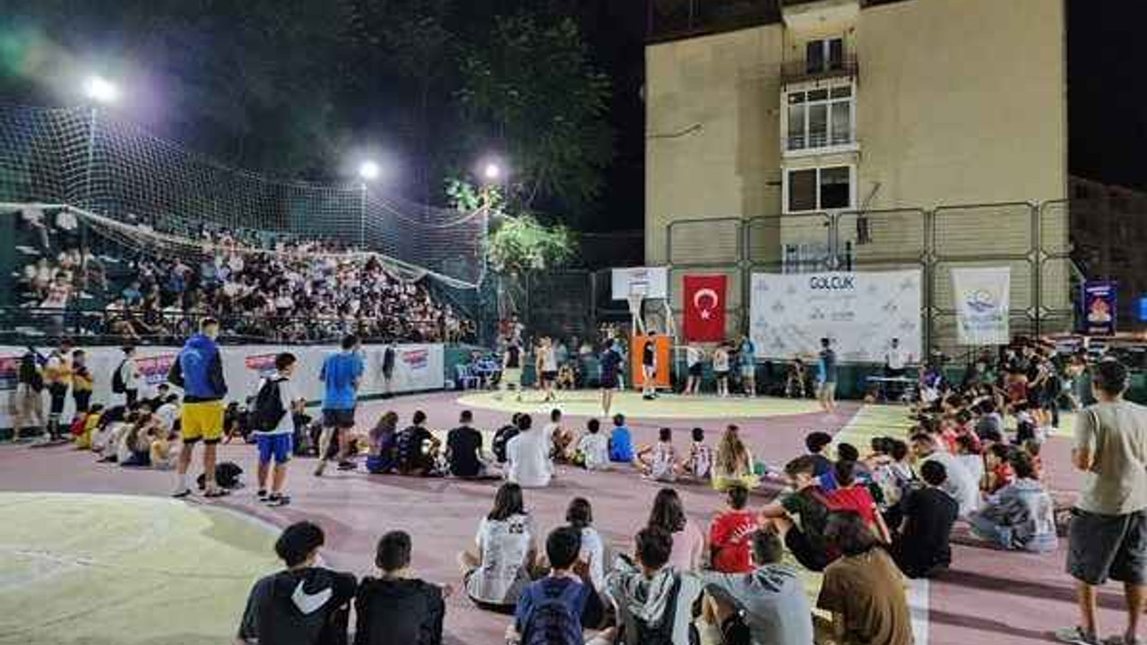 Şölen havasında geçen Sokak Basketbolu Turnuvası sonra erdi