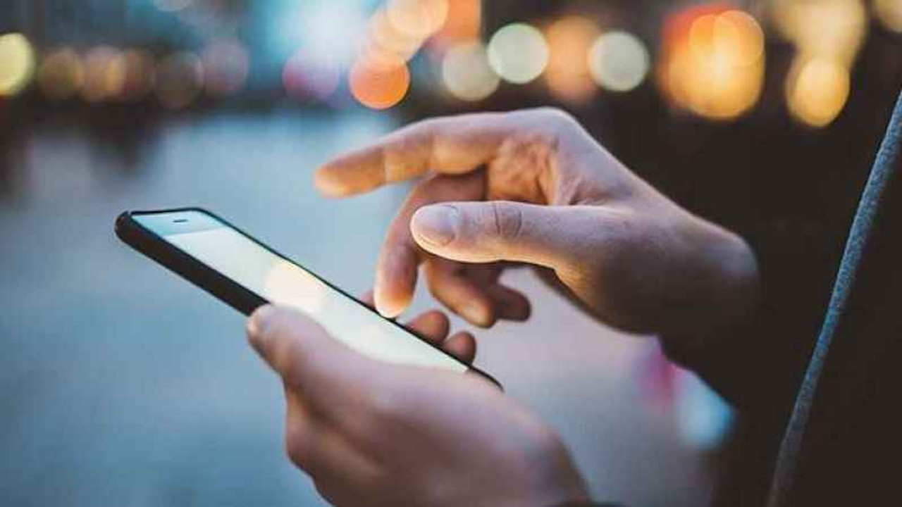 Öğrencilere vergisiz telefonun ayrıntıları ortaya çıktı