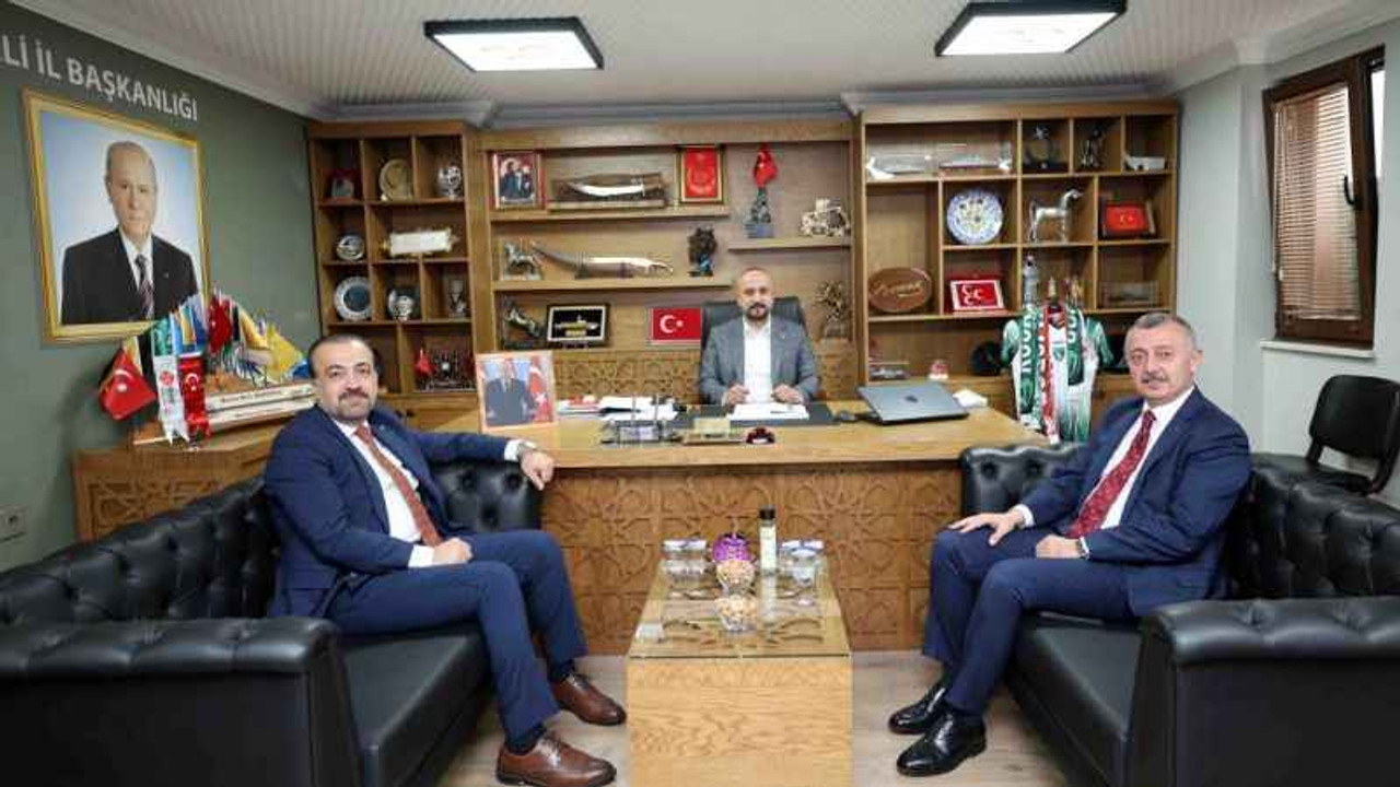 Büyükakın’dan MHP’ye hayırlı olsun ziyareti