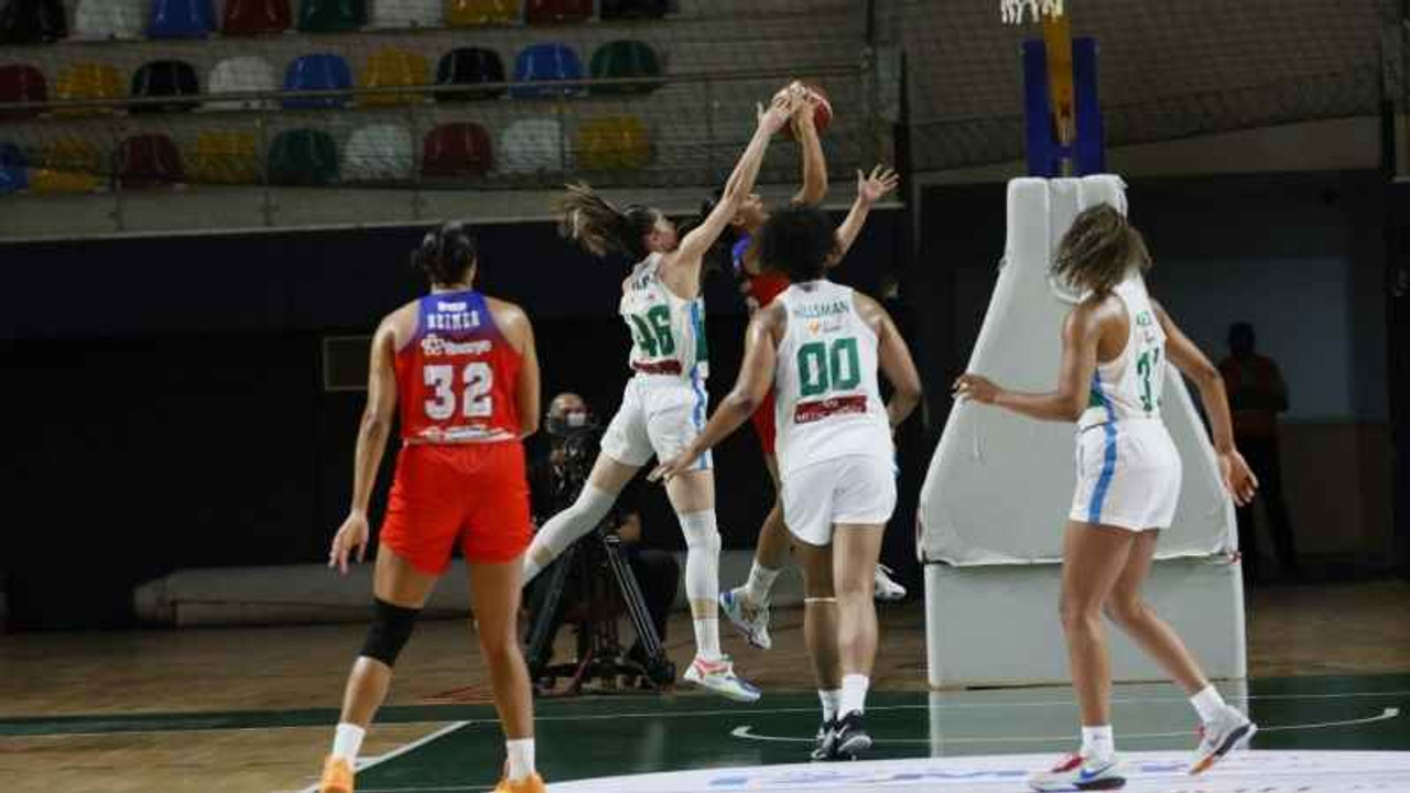İzmit Belediyespor, Konuk Ettiği BOTAŞ’ı Mağlup Etti
