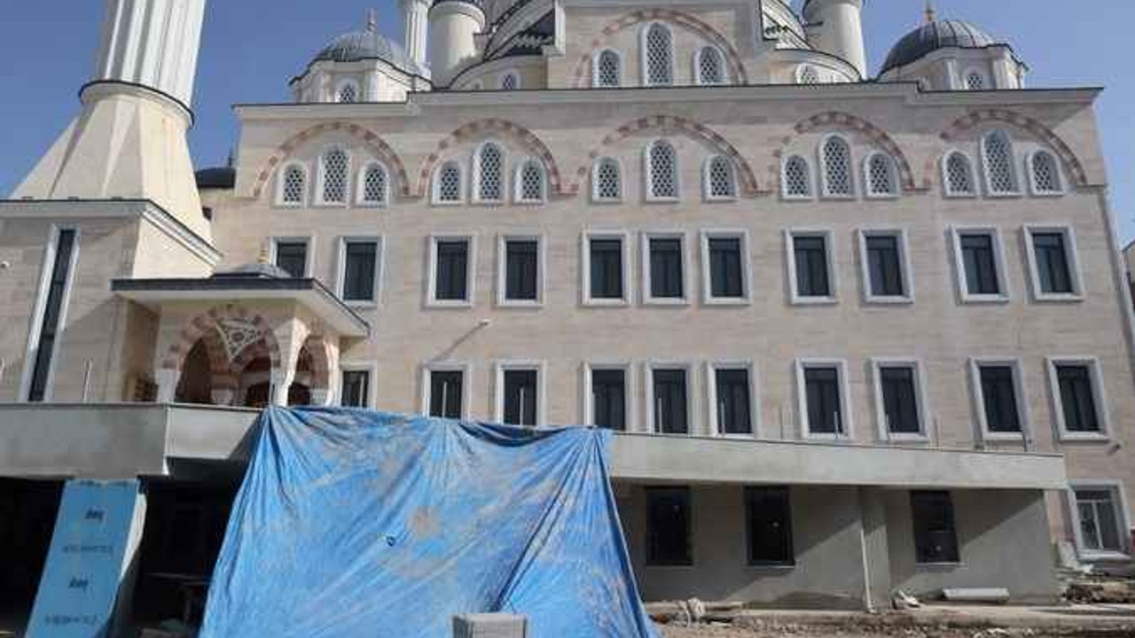 M. Ali Paşa Cami otoparkında sona doğru adım adım