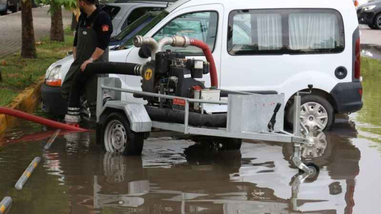 Kocaeli'de kar ve fırtına ile zorlu mücadele