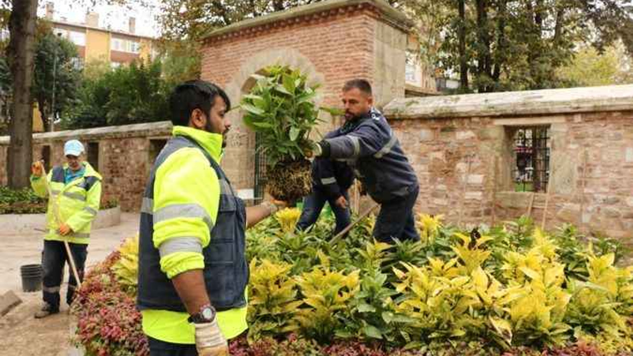 Yeni Cuma avlusu renklendirildi!