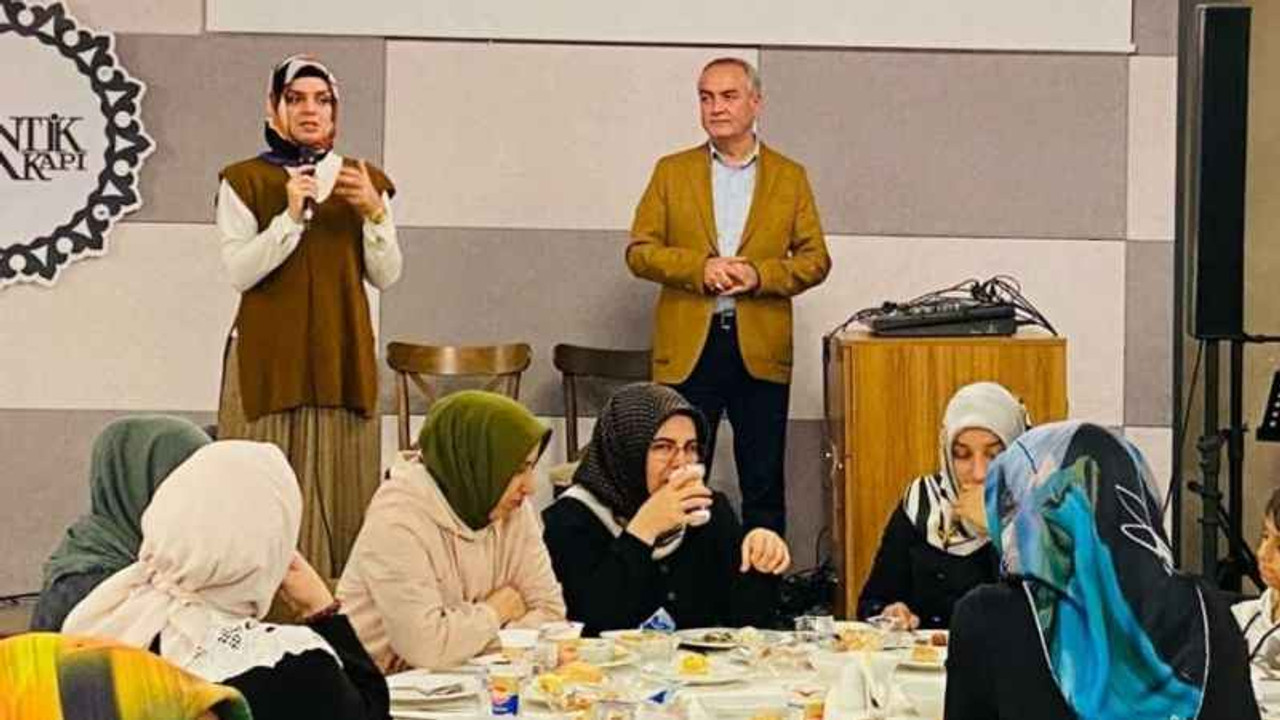 Diyanet Birlik-Sen Kocaeli şubesi öğretmenler gününde gönüllere dokundu