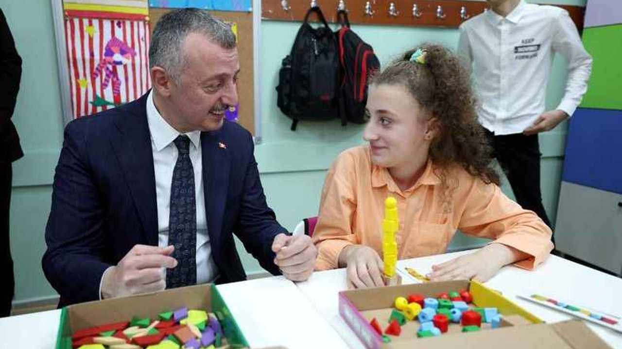 Başkan Büyükakın öğrencilerle basket maçı yaptı!