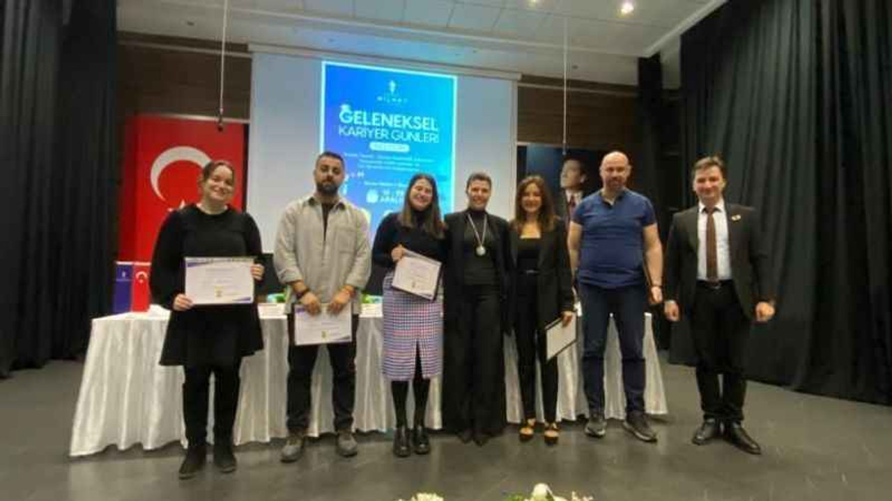 Kocaeli Bilnet okullarında geleneksel kariyer günleri