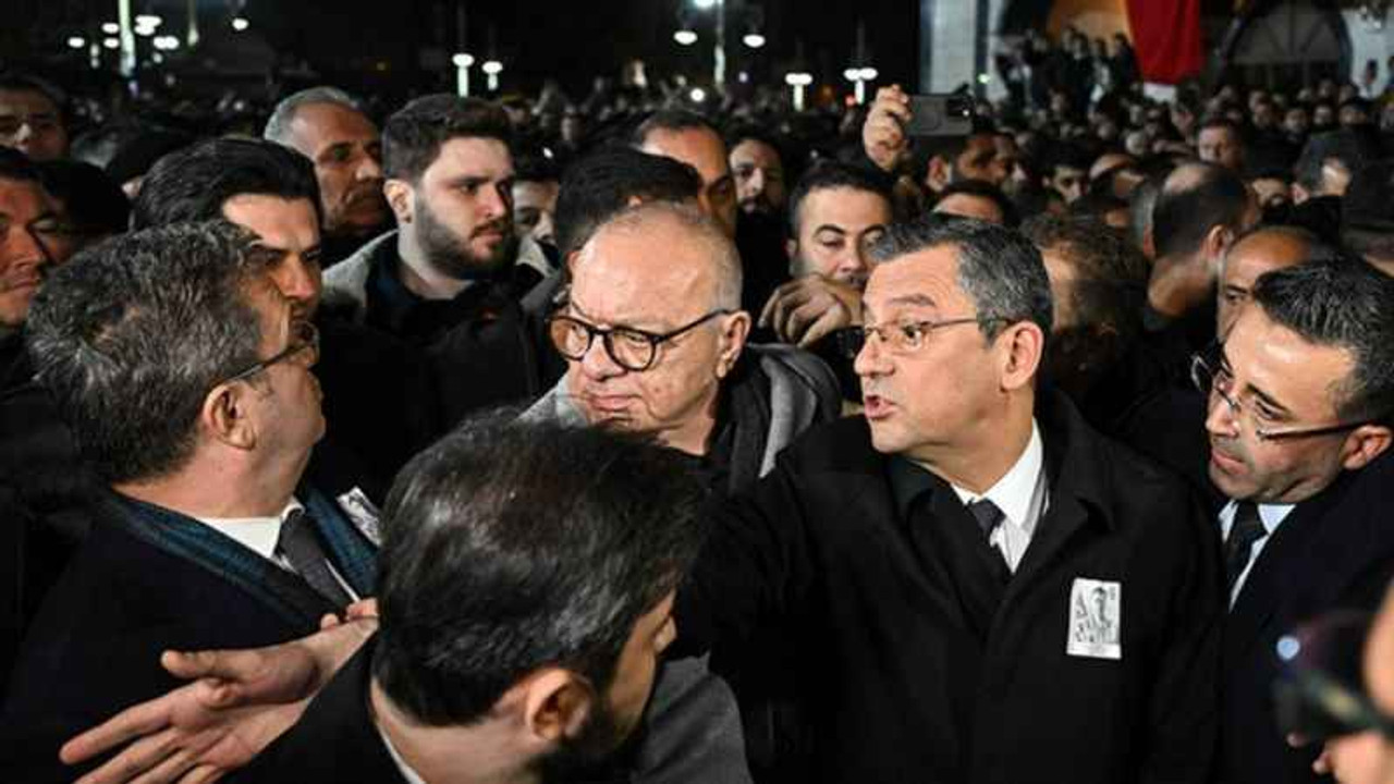 Özgür Özel'de katılmıştı... Manisa'daki şehit cenazesinde gerginlik