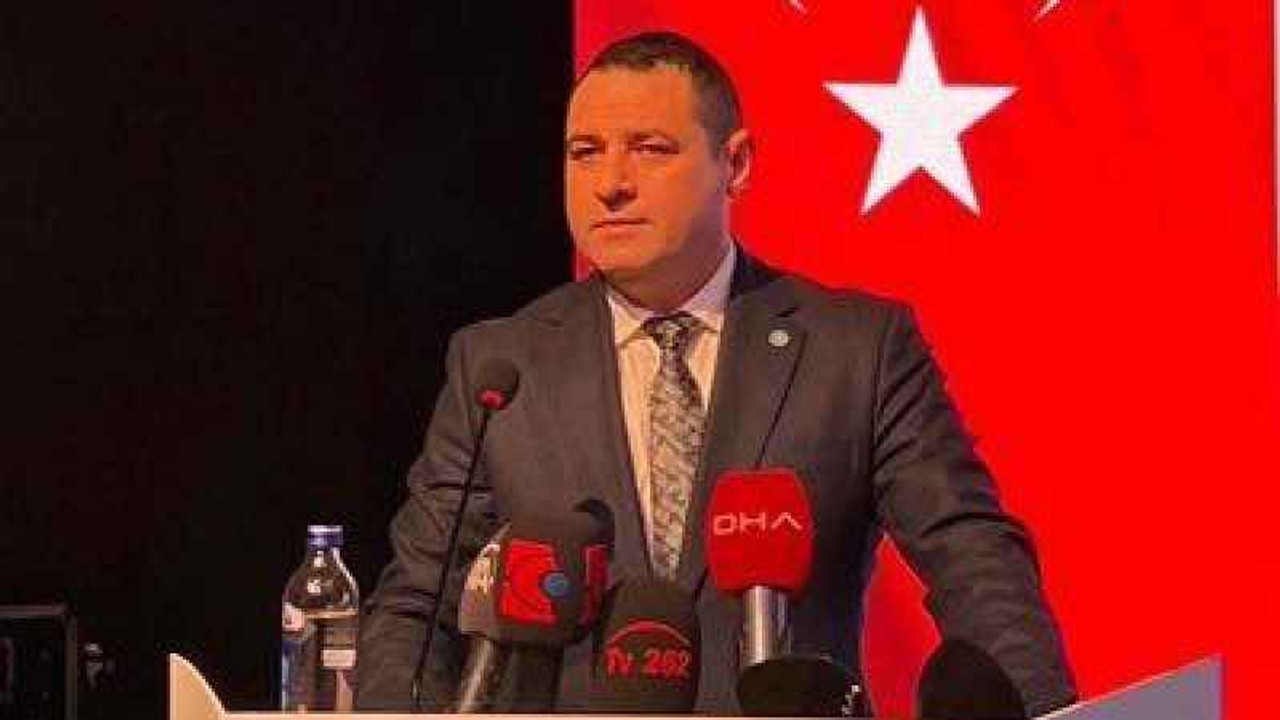 Acur'un hesabı çalındı, Türk düşmanı paylaşımlar