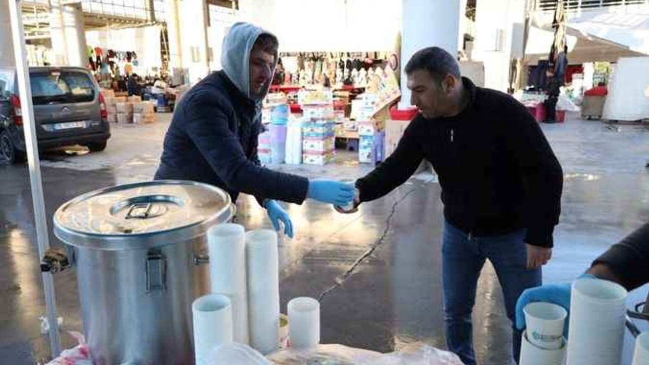 Büyükşehir'den o bölgedeki pazarcı esnafına özel jest!