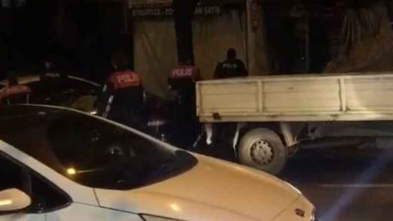 Örümcek Adam gibi tırmandığı balkonda yakayı ele verdi