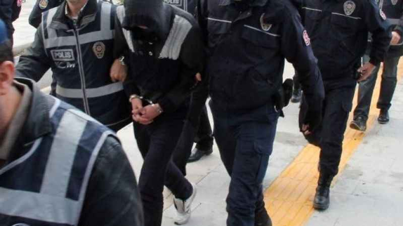 İnterpol tarafından kırmızı bültenle aranan 10 şahıs yakalandı