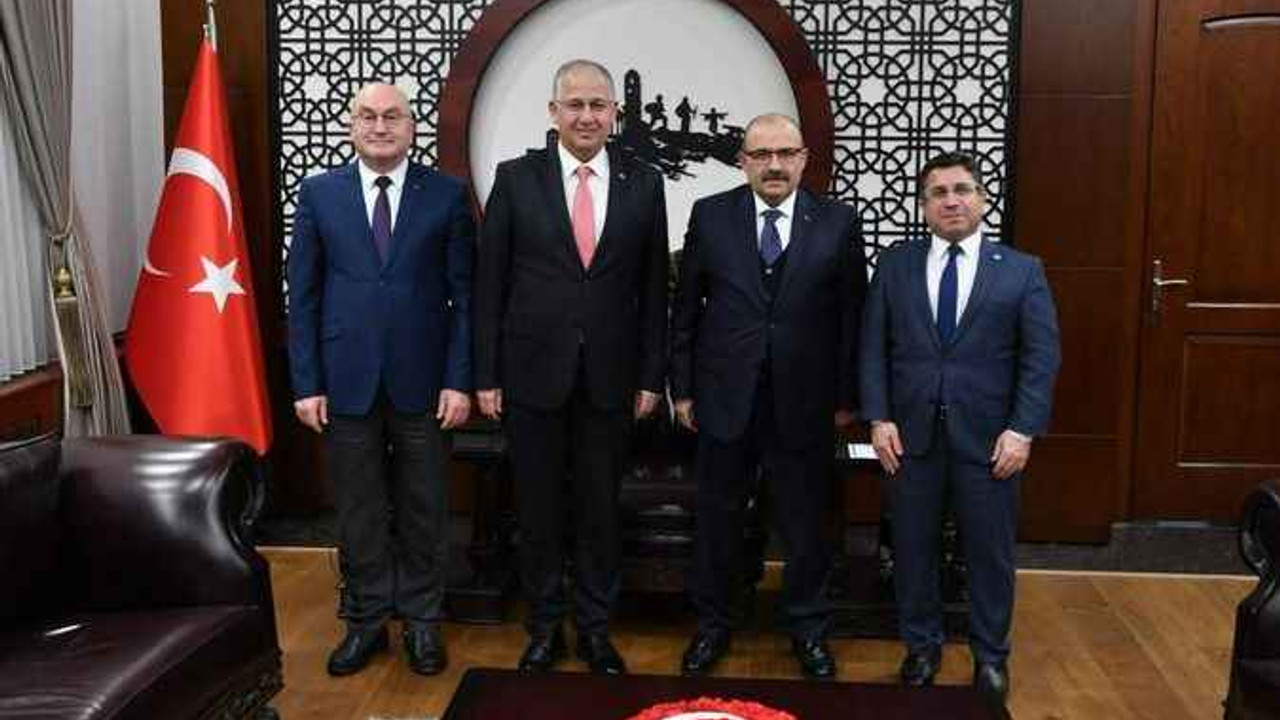 KOÜ Rektörü Cantürk' den, Balıkesir Valisi’ne ziyaret