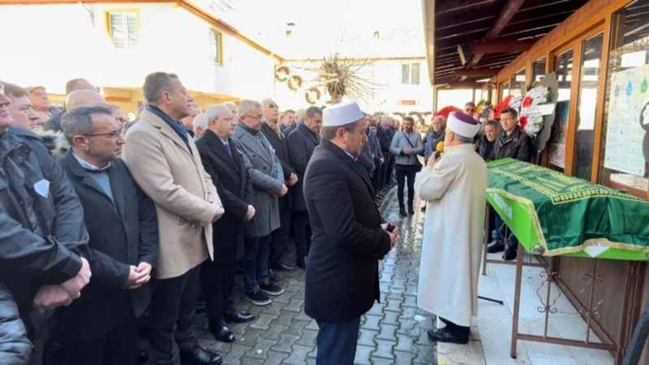 Kılıçdaroğlu, cenazeye katıldı