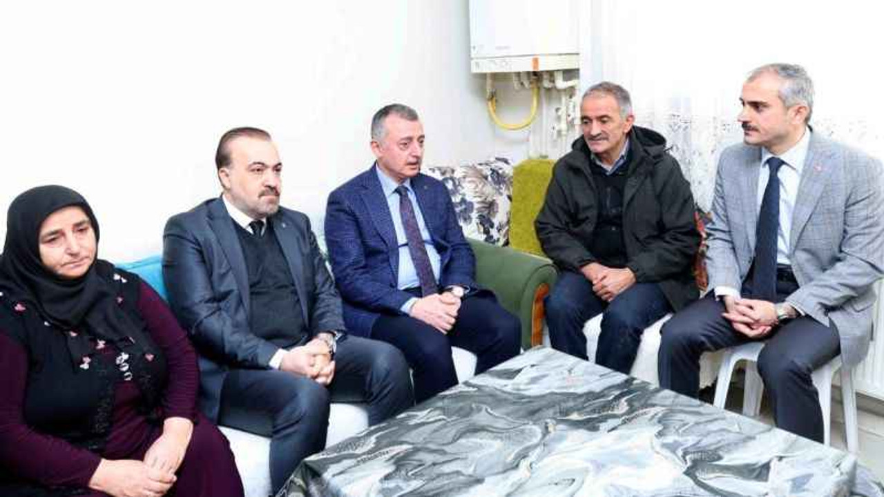 Büyükakın’dan şehit ailesine ziyaret
