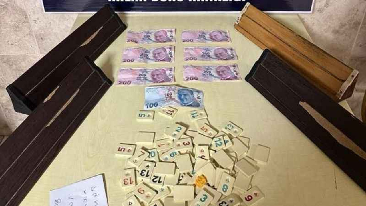 İş yerinde kumar oynatanlara baskın