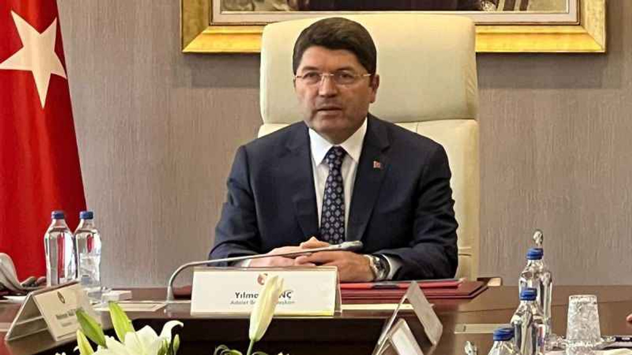 Bakan Tunç: "İsrail, insanlık suçuna son vermelidir"