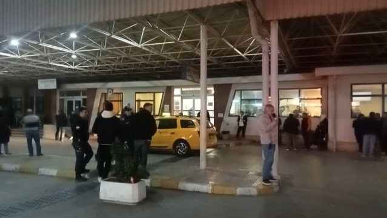Yardım istediği polis memurunu tabancayla vurdu