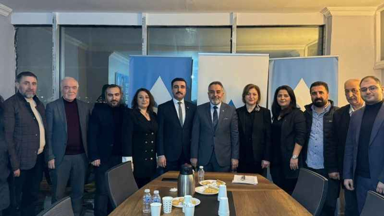 DEVA Körfez adayını tanıttı!