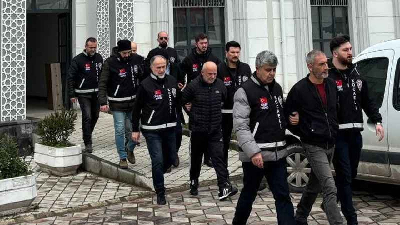 4 kişiyi yağmalayan 4 şüpheli operasyonla yakalandı