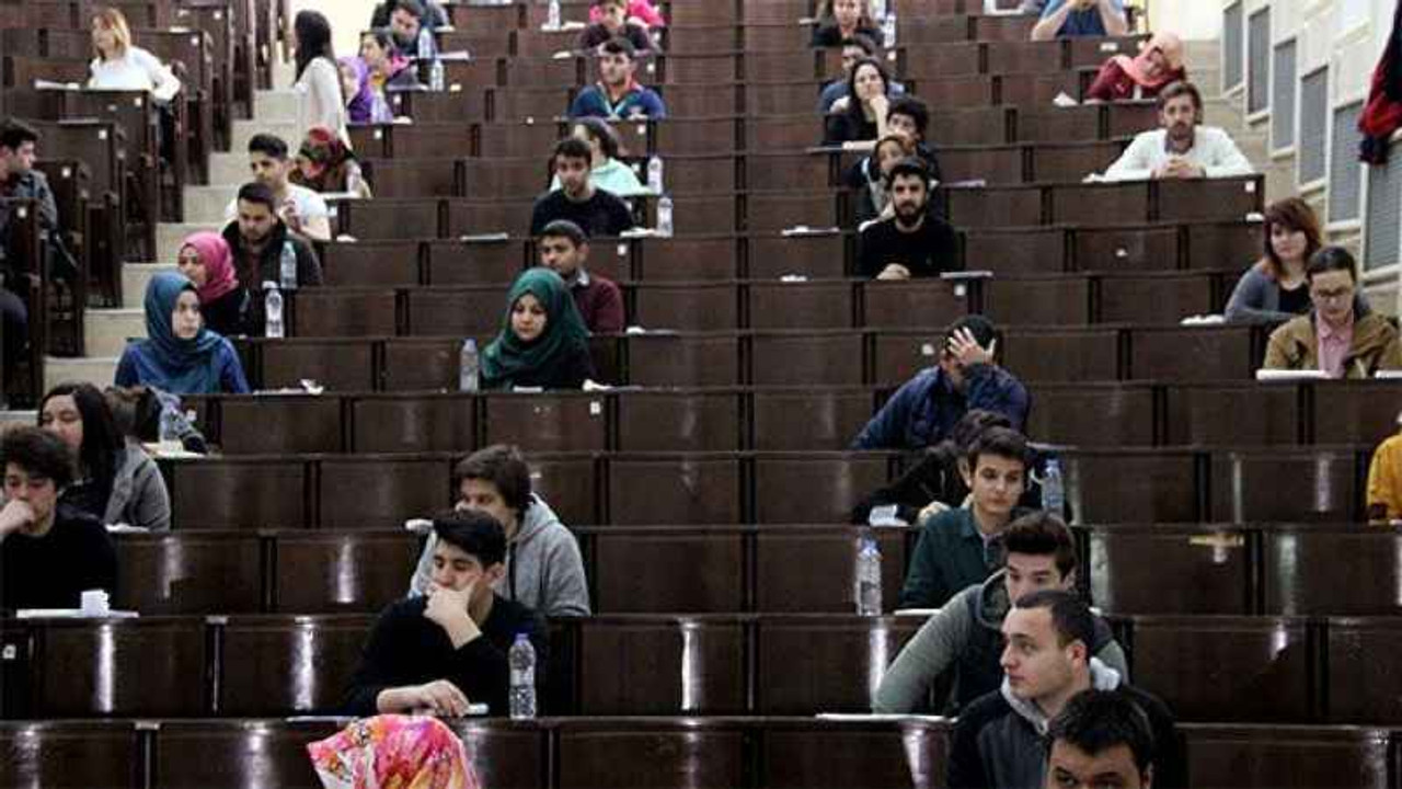 Yükseköğretim burs ücretleri artırıldı
