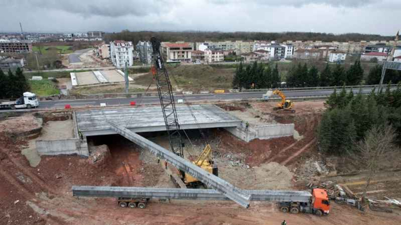 O köprünün kiriş montajı başladı