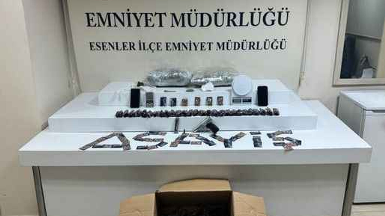2.5 kilogram uyuşturucuyu sakız kutularına gizlemişler