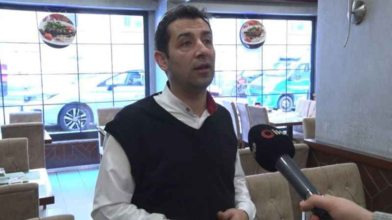 Boğazına yemek takılan müşterisinin hayatını Heimlich manevrası ile kurtardı