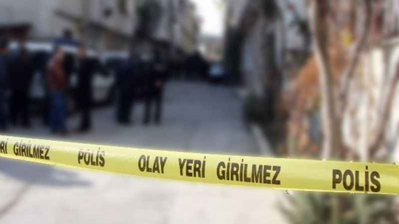 Motosikletle geldi, sokak ortasında kurşun yağdırıp kaçtı!