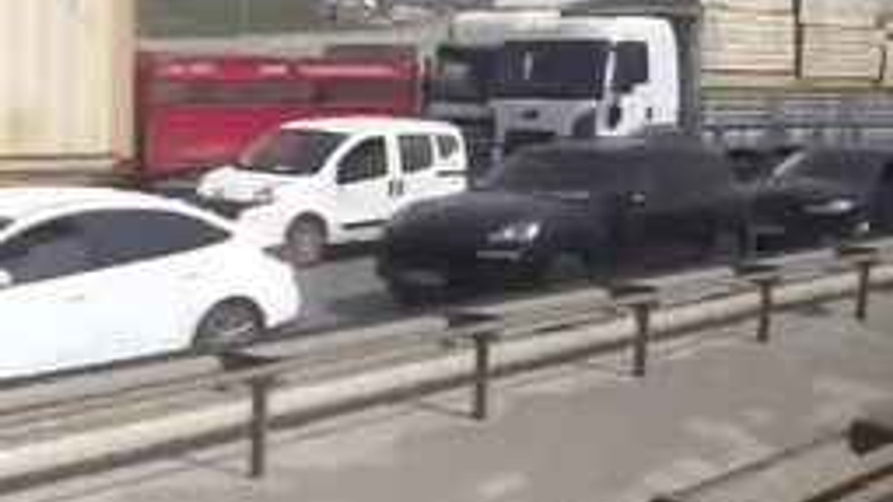 Kocaeli'de büyük kaza, o yol trafiğe kapandı