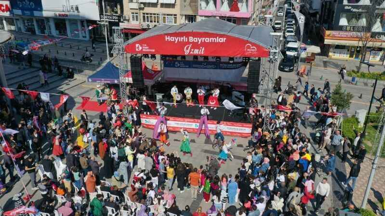 İzmitliler erkenden bayrama hazır