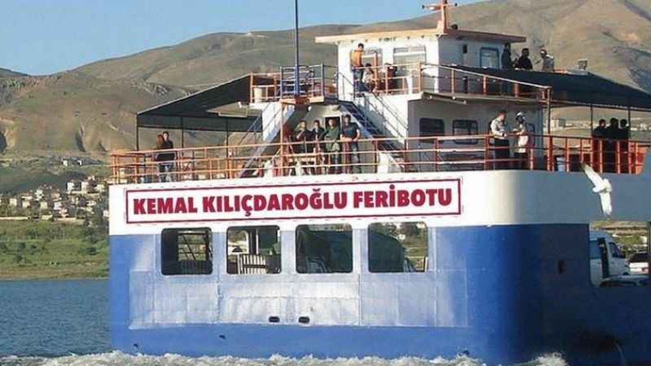 Belediye AKP'ye geçti, feribottan 'Kemal Kılıçdaroğlu' ismi kaldırıldı